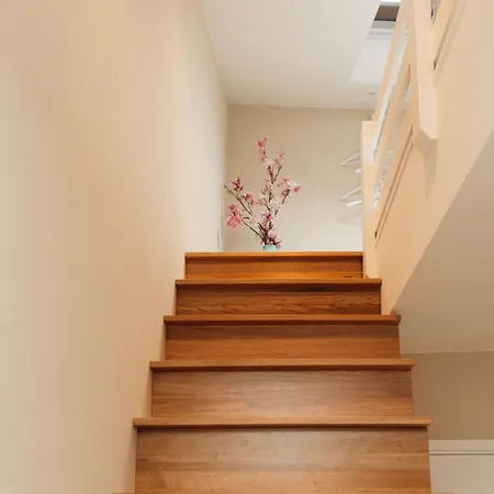 Op12, With Free Parking * 赞德沃特