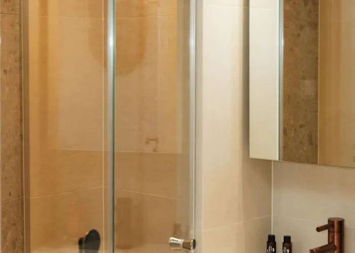 Op12, With Free Parking